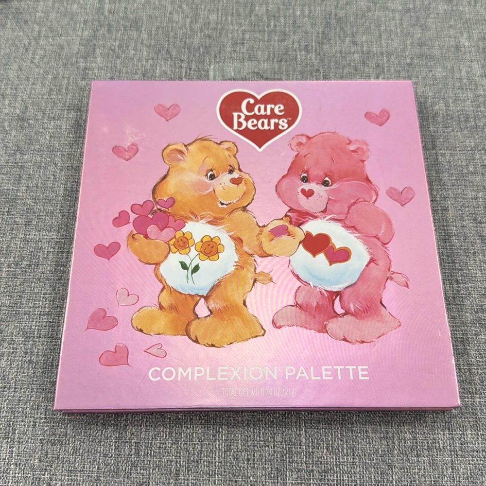 NEW CLOUDCO CARE BEARS COMPLEXION PALETTE